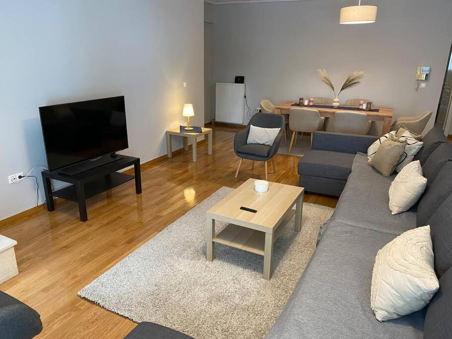 Classy 3Br With 2 Bathrooms Apartment In Marousi Athen Exterior foto