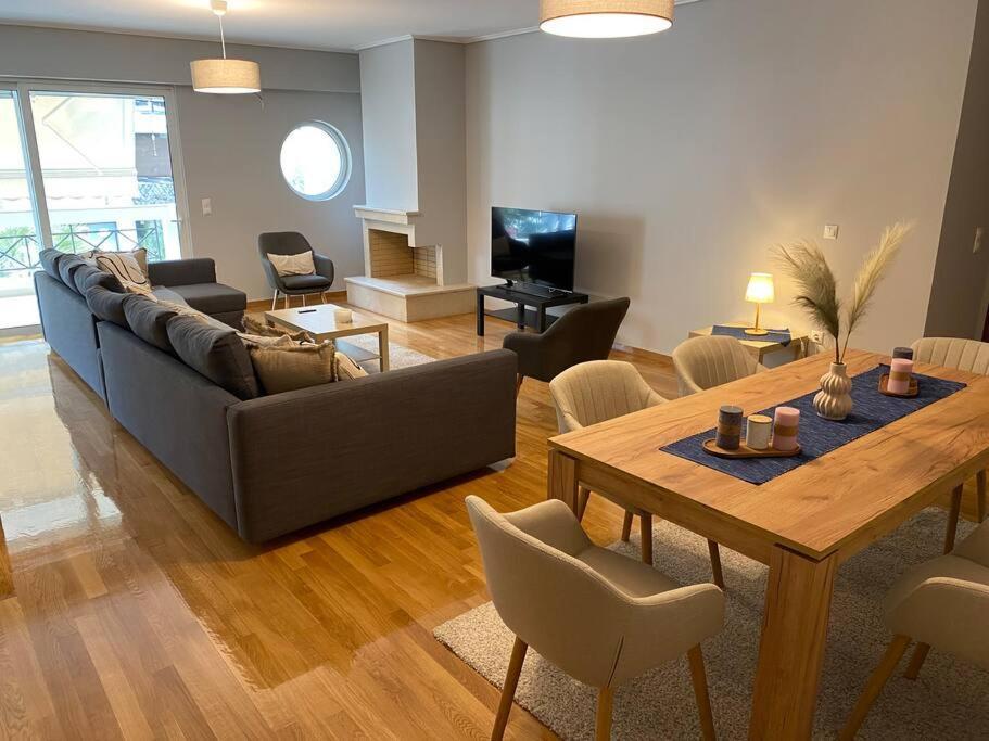 Classy 3Br With 2 Bathrooms Apartment In Marousi Athen Exterior foto