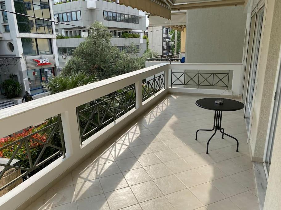 Classy 3Br With 2 Bathrooms Apartment In Marousi Athen Exterior foto